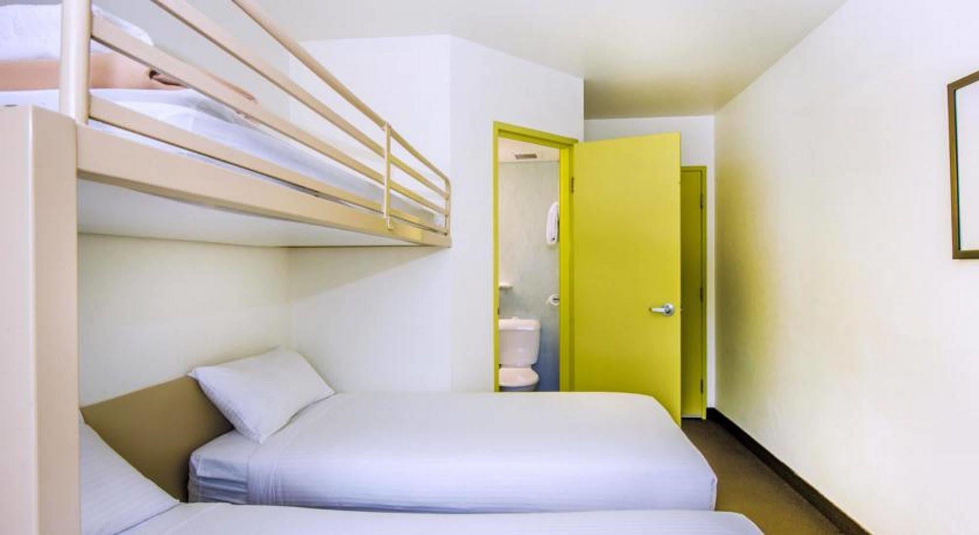 Ibis Budget Κοφς Χάρμπουρ Εξωτερικό φωτογραφία
