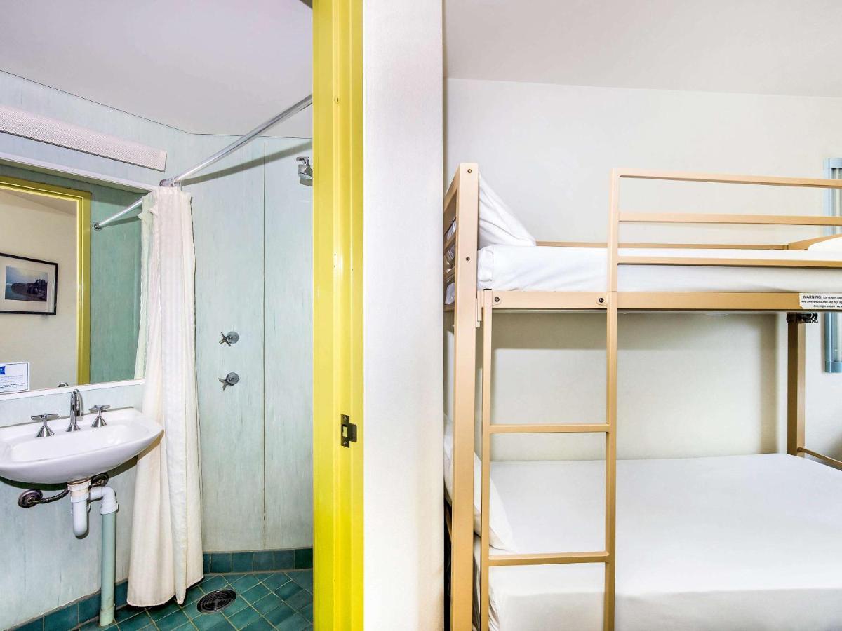 Ibis Budget Κοφς Χάρμπουρ Εξωτερικό φωτογραφία